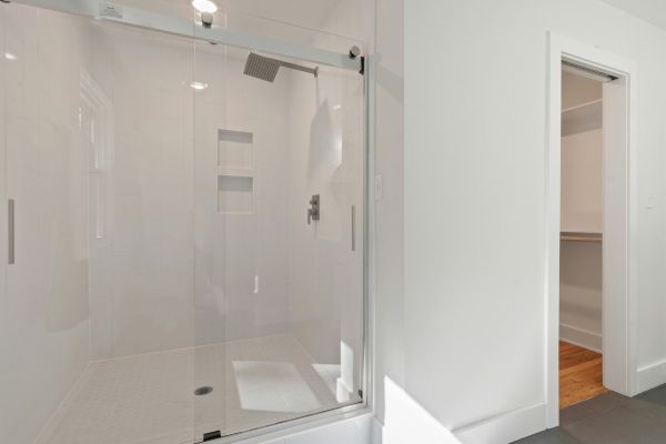 cambio-bañera-por-plato-ducha-reformas-vallés-oriental (1)